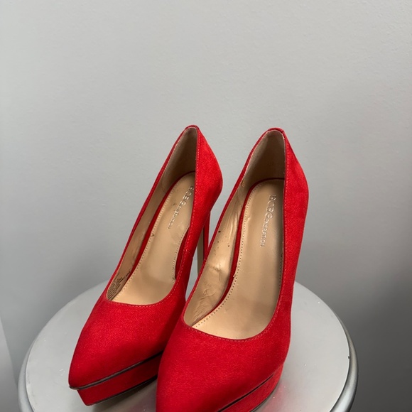 BCBG Go Red Pumps - Picture 4 of 5